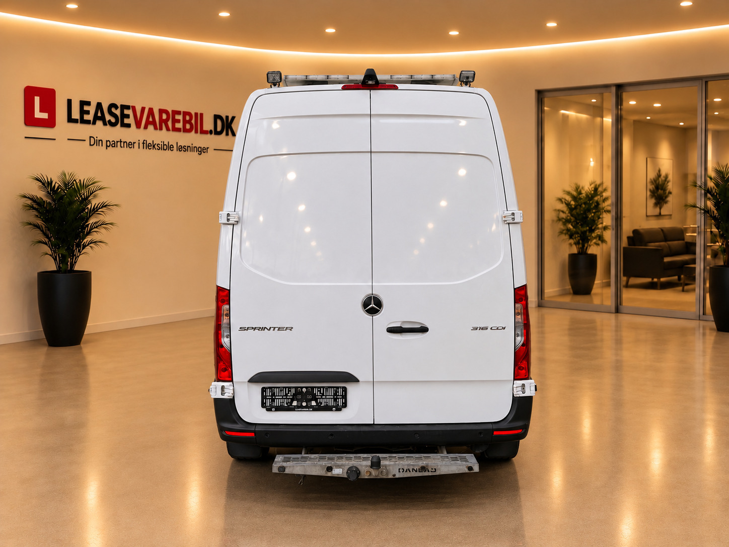 Hvid Mercedes Sprinter 316 fra 2020