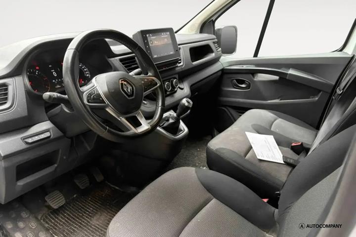 Hvid Renault Trafic fra 2022