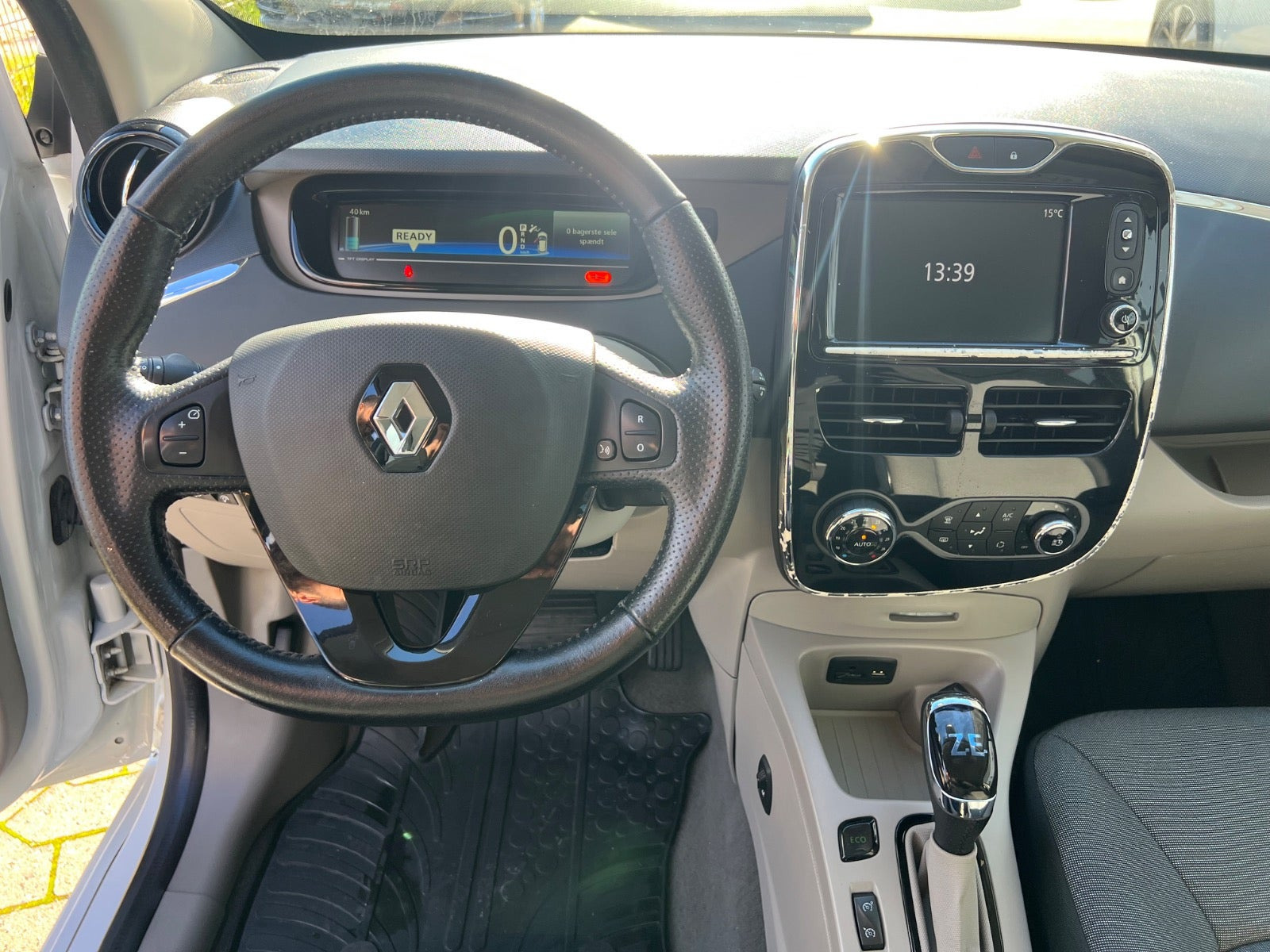 Hvid Renault Zoe fra 2016