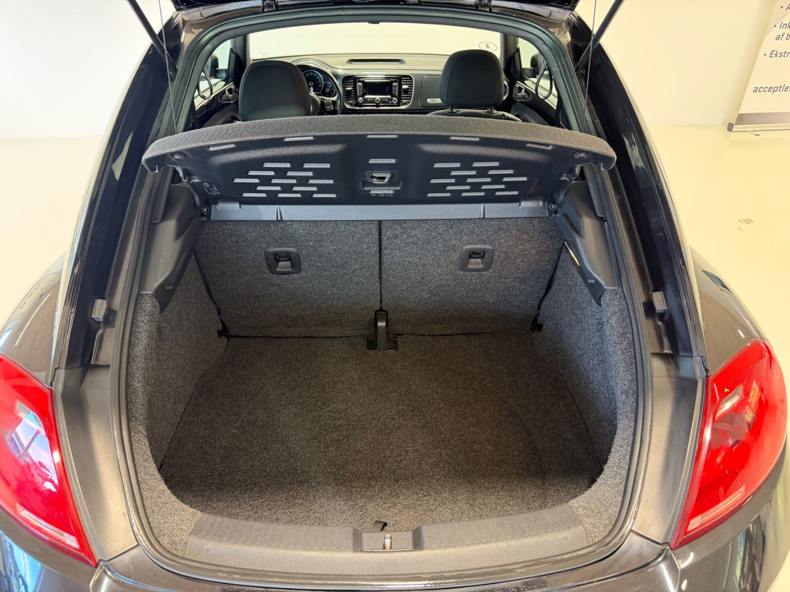 Sort VW The Beetle fra 2012