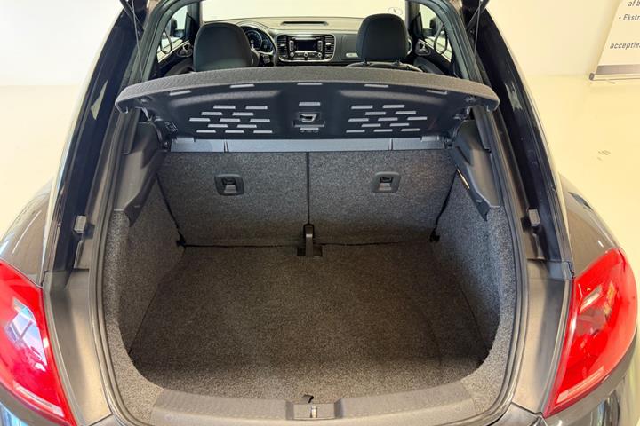 Sort VW The Beetle fra 2012