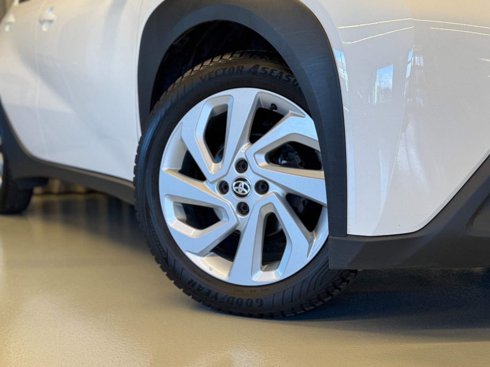 Hvid Toyota Aygo X fra 2022