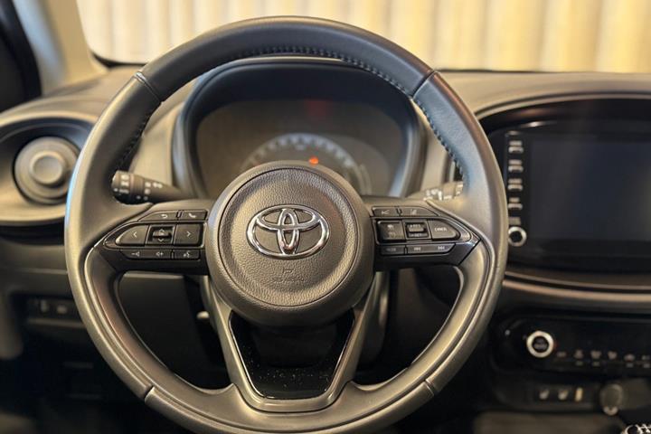 Hvid Toyota Aygo X fra 2022