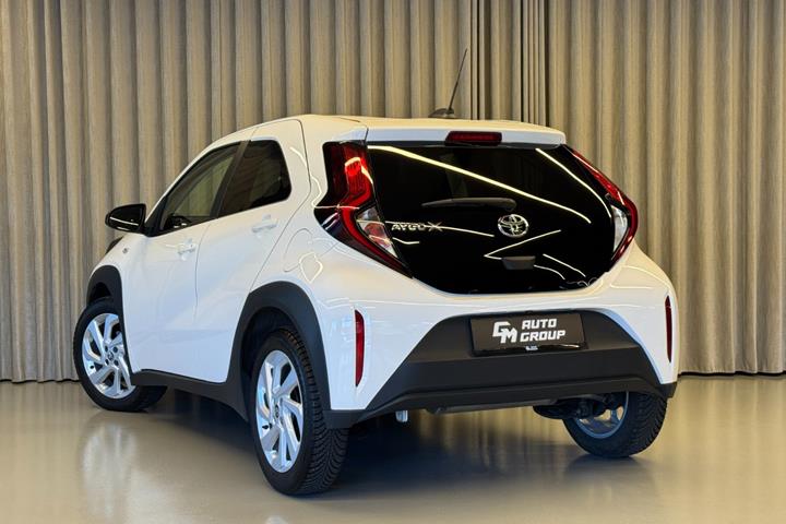 Hvid Toyota Aygo X fra 2022