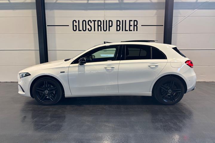 Hvid Mercedes A250 e fra 2020