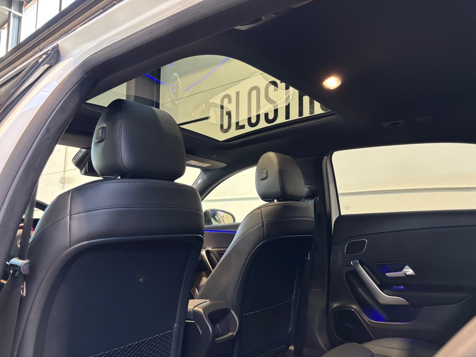 Hvid Mercedes A250 e fra 2020