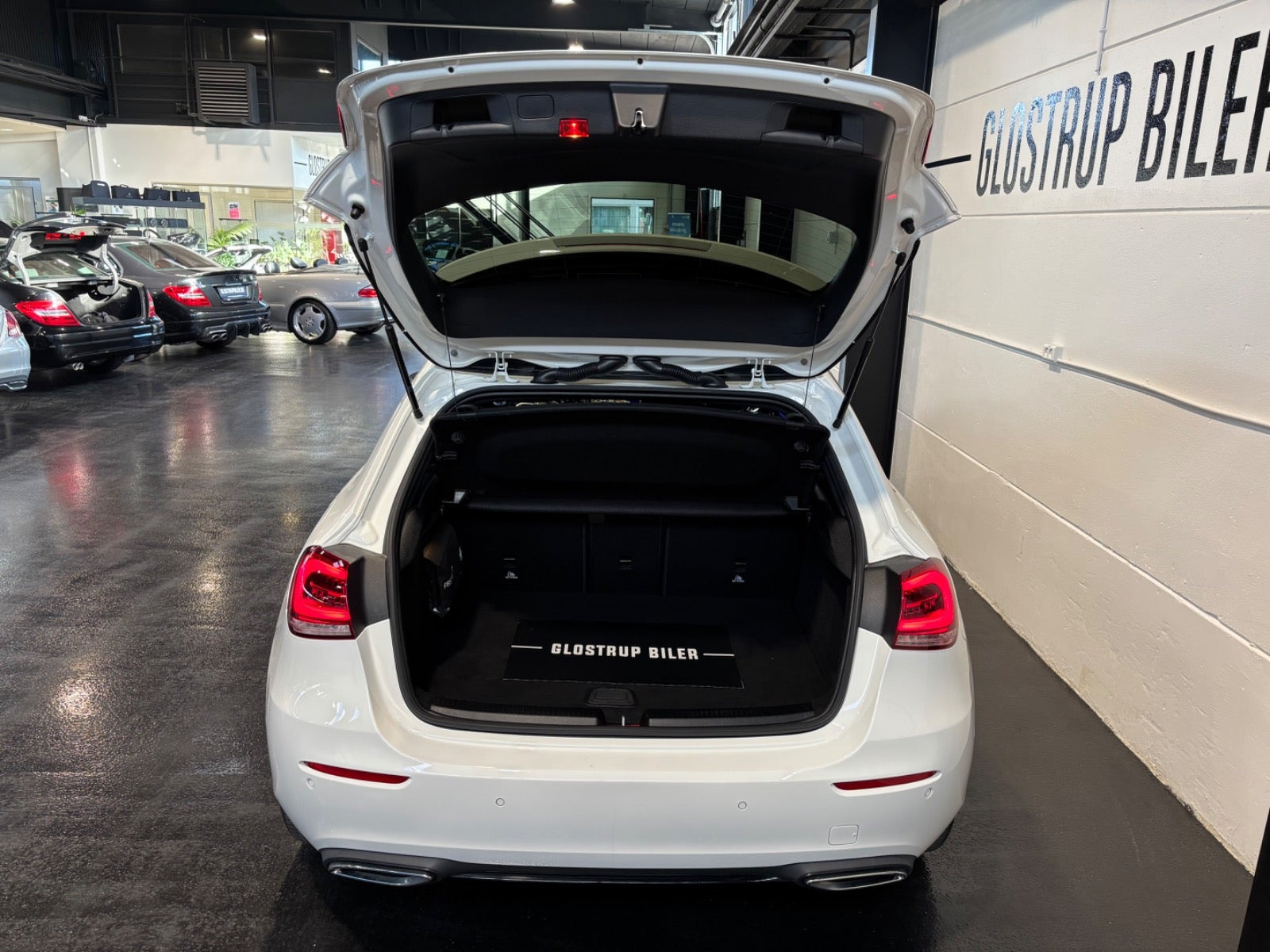 Hvid Mercedes A250 e fra 2020