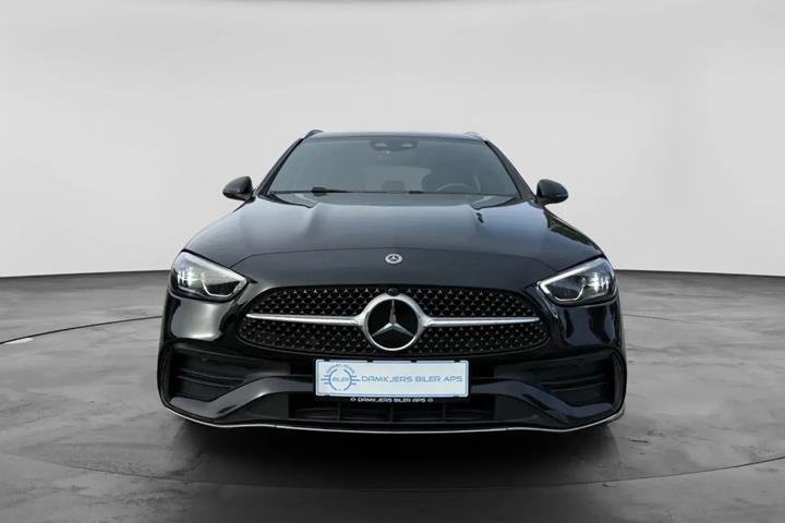 Sort Mercedes C220 d fra 2024