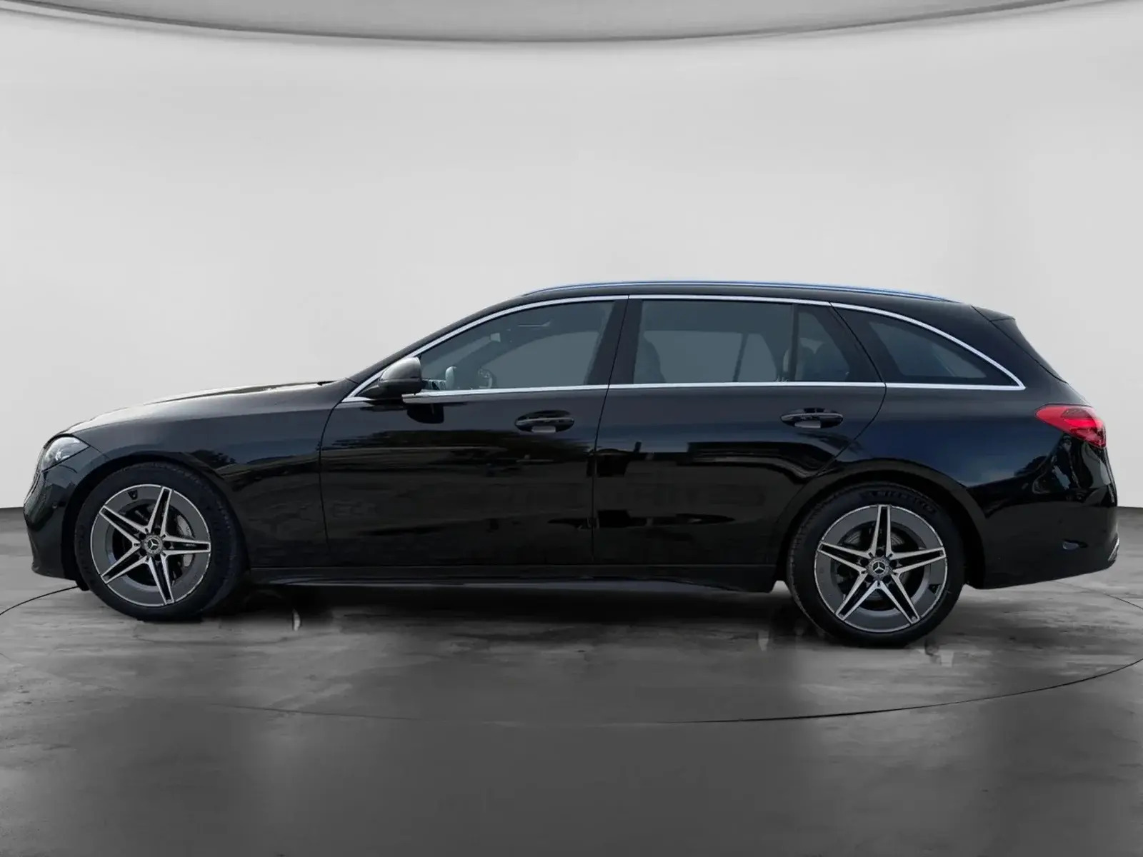 Sort Mercedes C220 d fra 2024