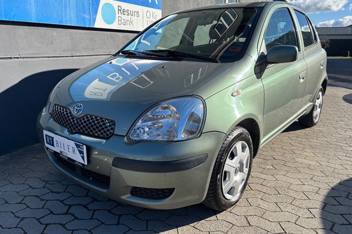 Hvid Toyota Yaris fra 2005