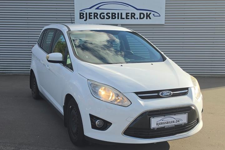 Hvid Ford Grand C-Max fra 2011 set udefra