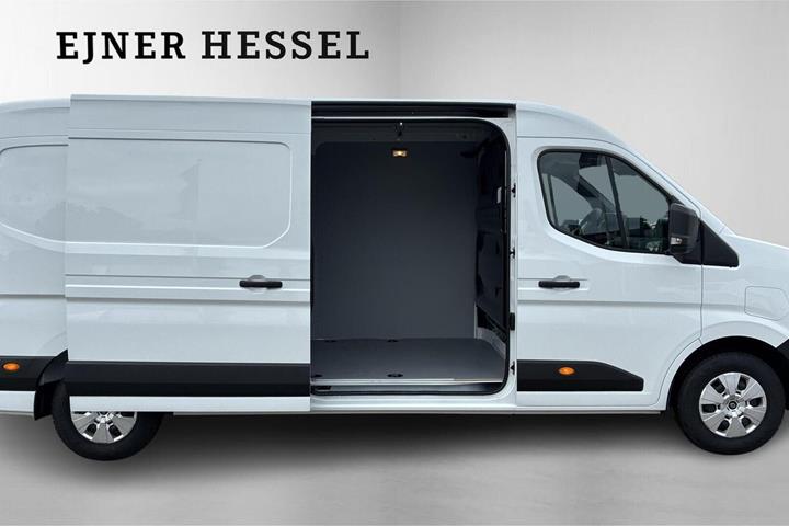 Hvid Renault Master V T35 fra 2026