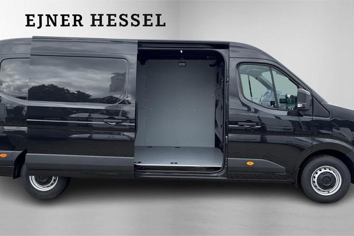 Sort Renault Master V T35 fra 2026