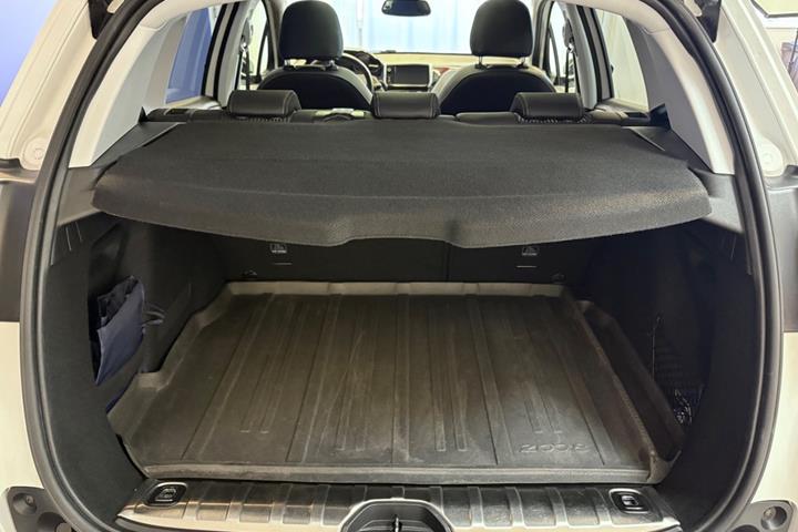 Hvid Peugeot 2008 fra 2017
