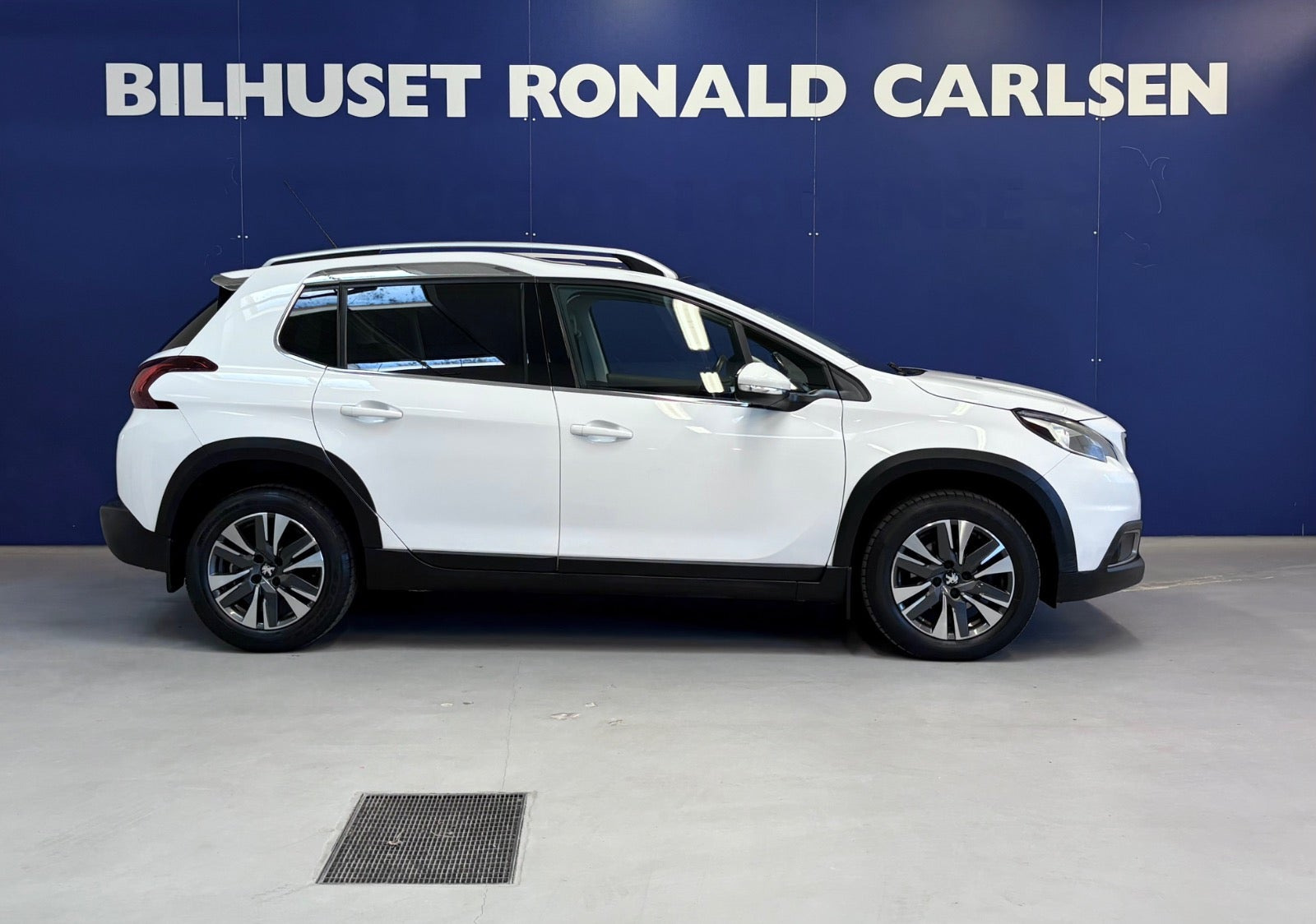 Hvid Peugeot 2008 fra 2017