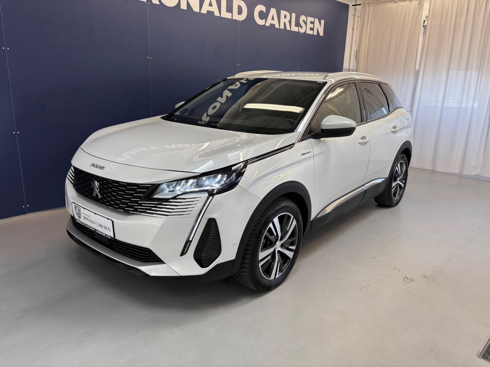 Hvid Peugeot 3008 fra 2021