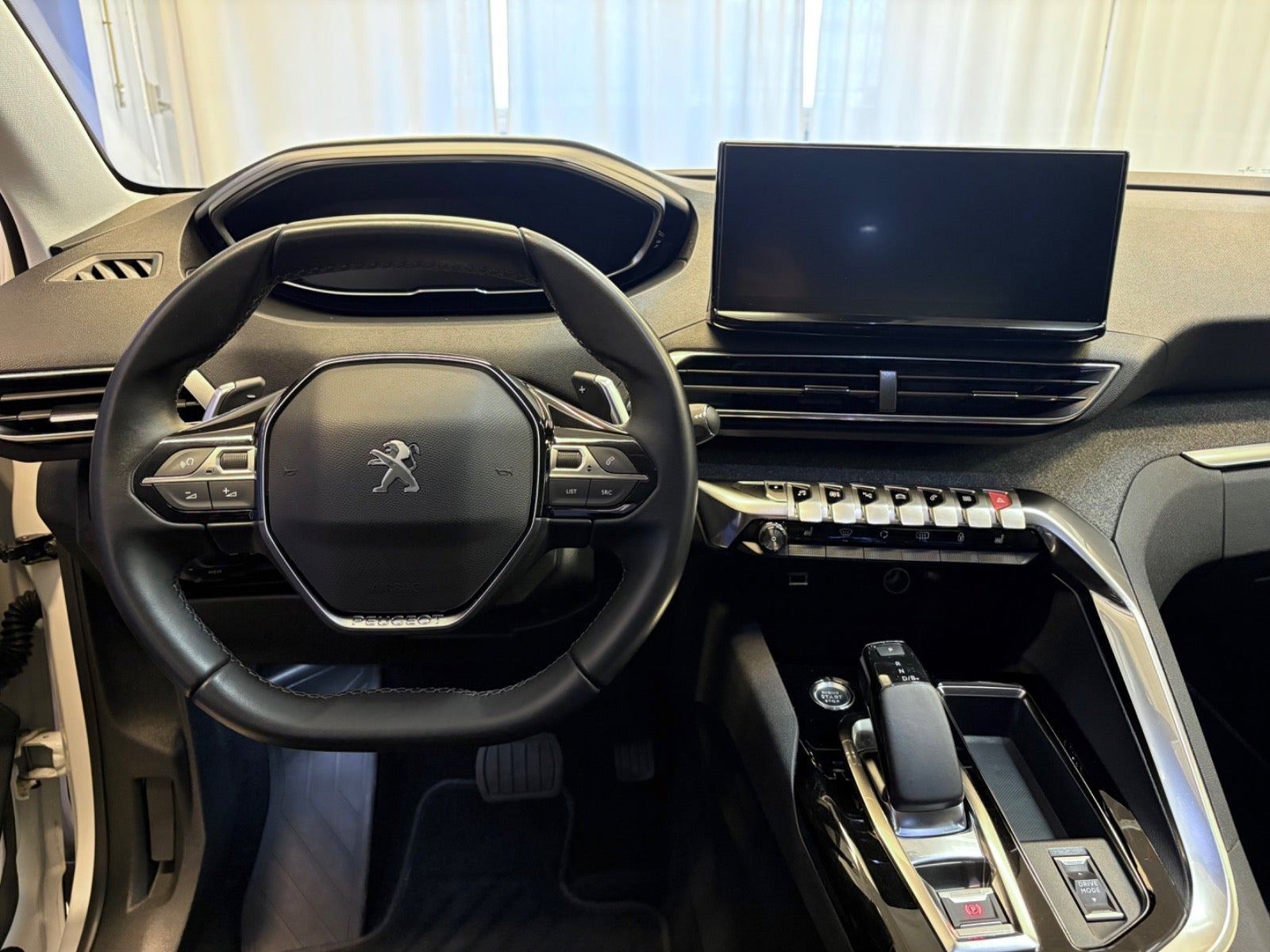 Hvid Peugeot 3008 fra 2021