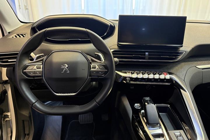 Hvid Peugeot 3008 fra 2021