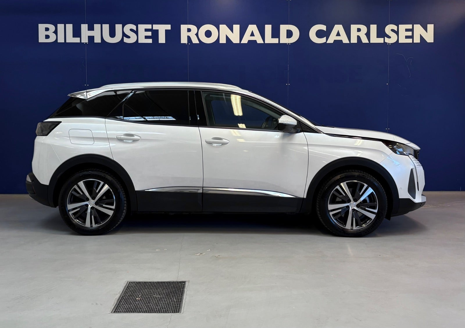 Hvid Peugeot 3008 fra 2021