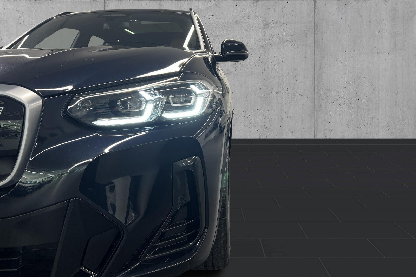 Sort BMW iX3 fra 2024