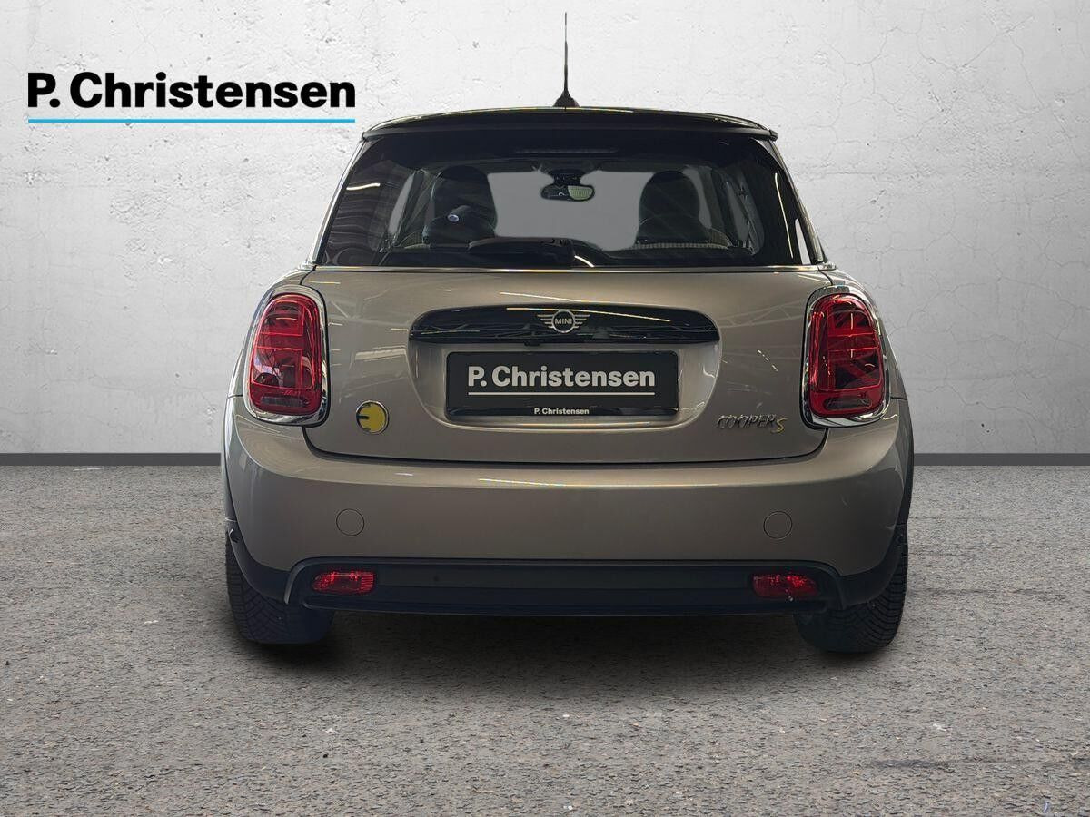 Grå Mini Cooper SE fra 2023