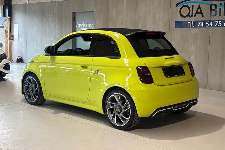 Gul Abarth 500e fra 2024