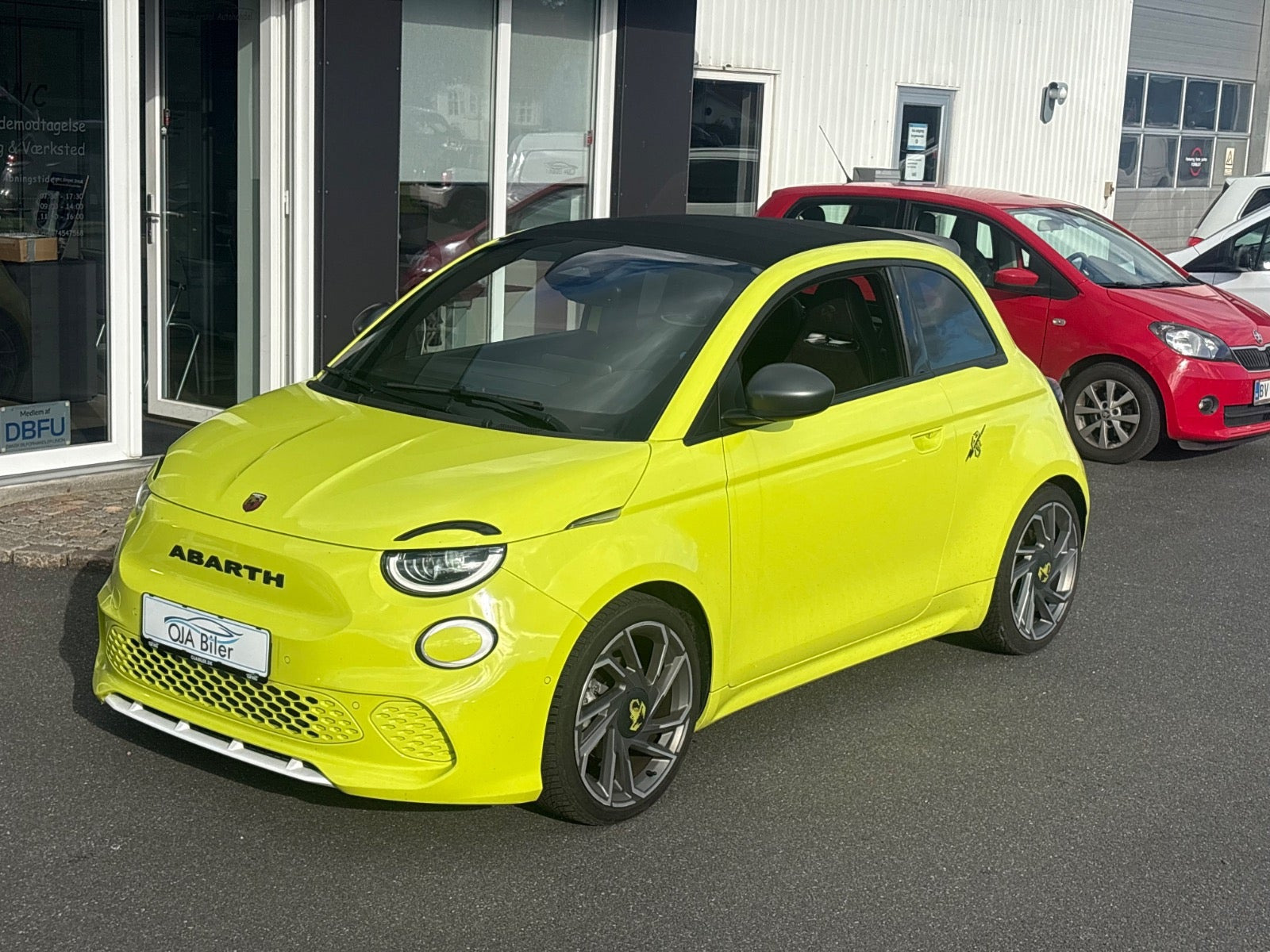 Gul Abarth 500e fra 2024