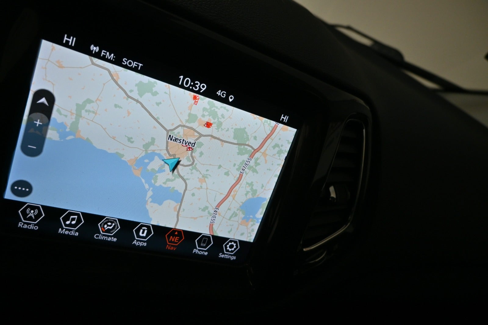 Sølv Jeep Compass fra 2020