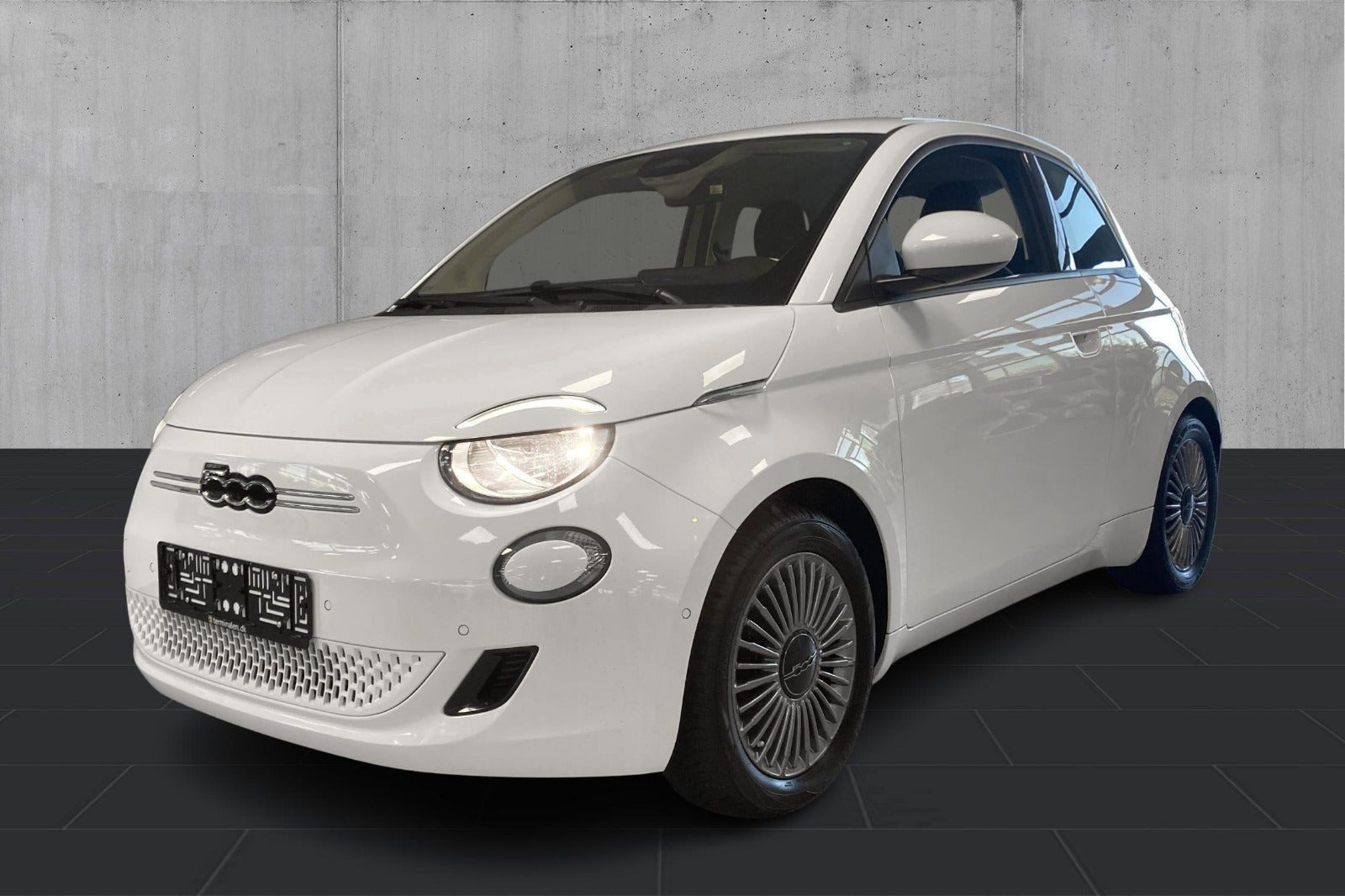 Fiat 500e 42 la Prima by Bocelli