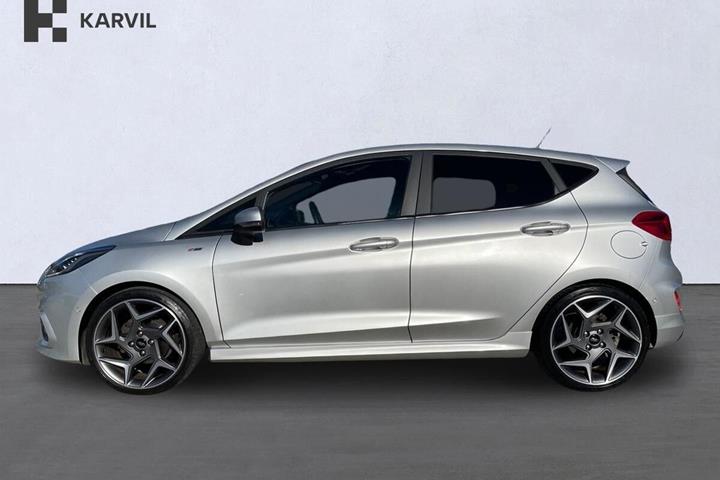 Grå Ford Fiesta fra 2020