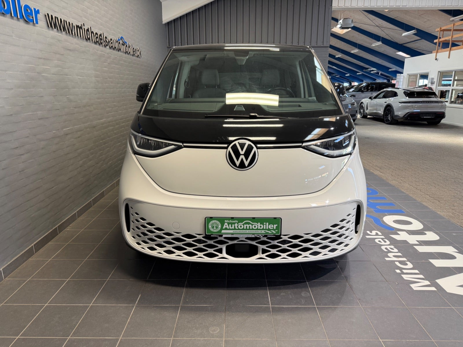 Hvid VW ID.Buzz fra 2025