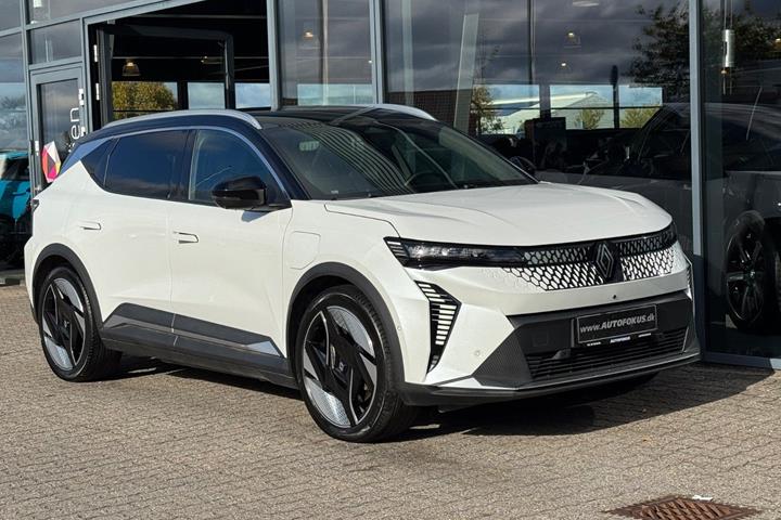 Hvid Renault Scenic E-Tech fra 2024