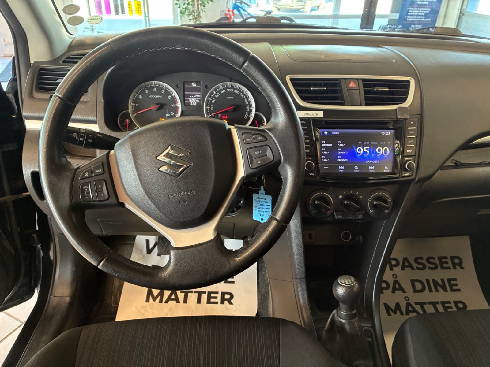 Sort Suzuki Swift fra 2014