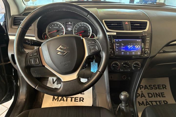 Sort Suzuki Swift fra 2014