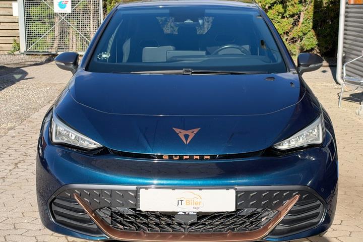 Blå Cupra Born fra 2022