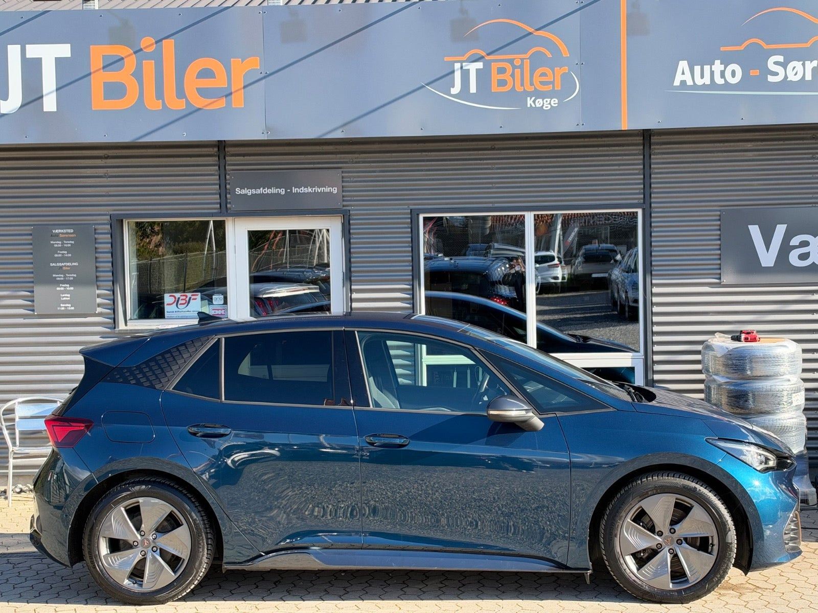Blå Cupra Born fra 2022