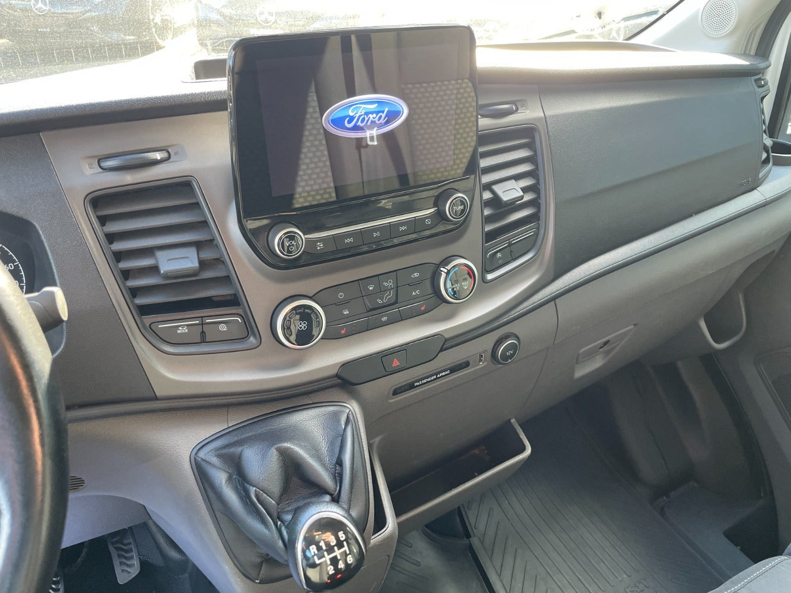 Hvid Ford Transit 350 L3 Chassis fra 2021