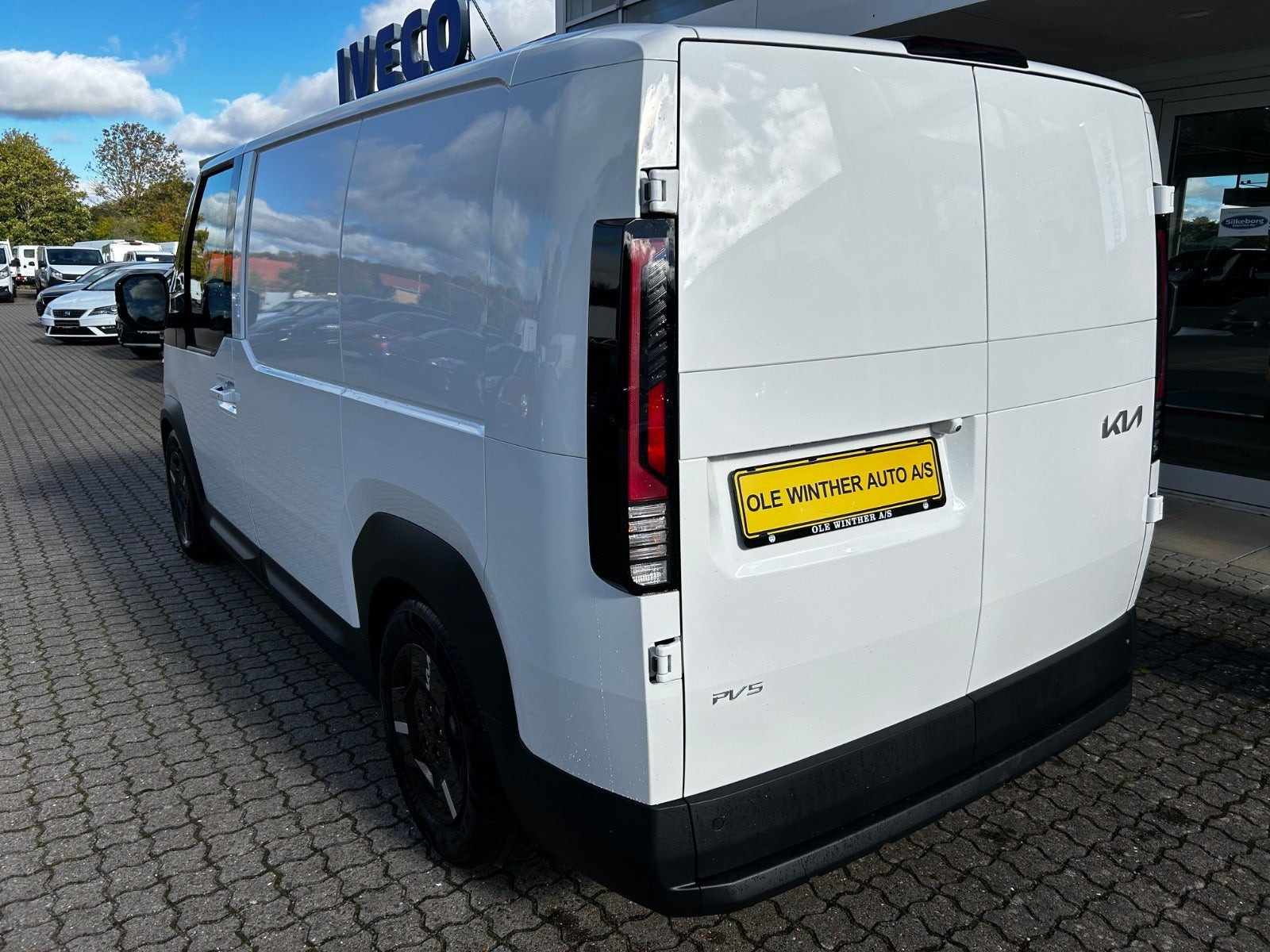 Hvid Kia PV5 fra 2026