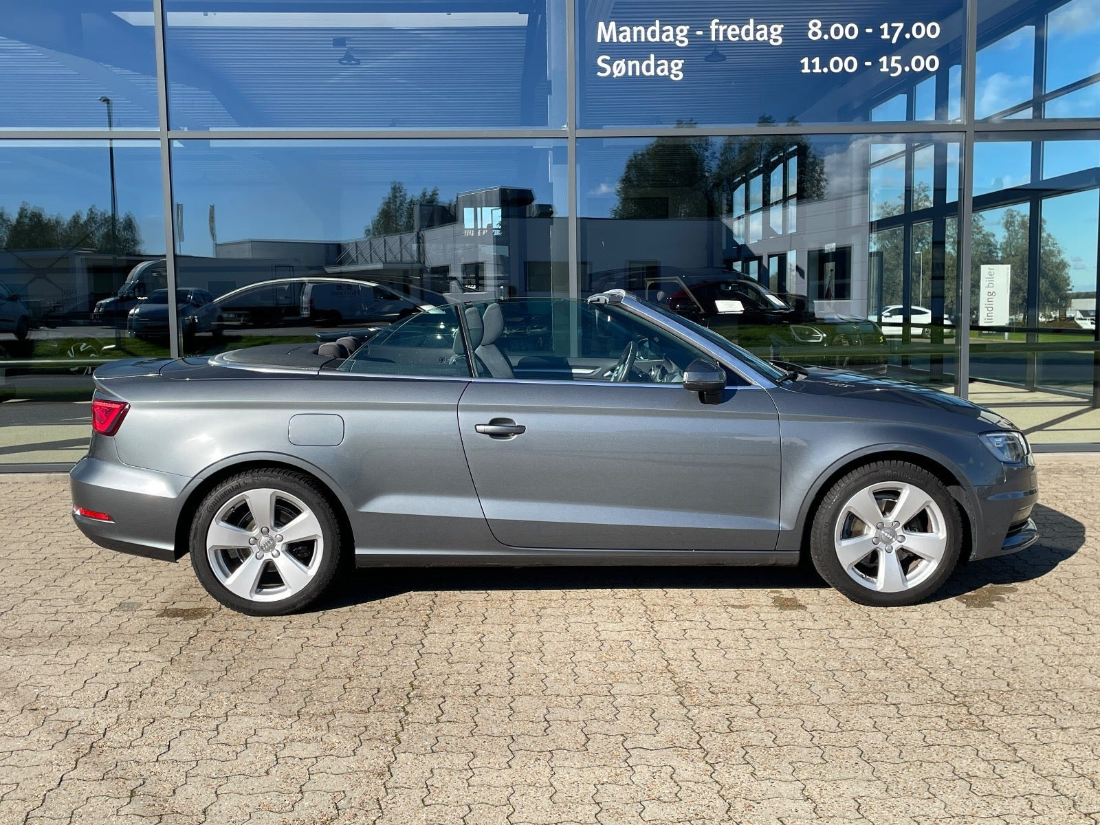 Grå Audi A3 fra 2015