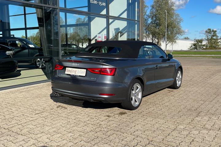 Grå Audi A3 fra 2015