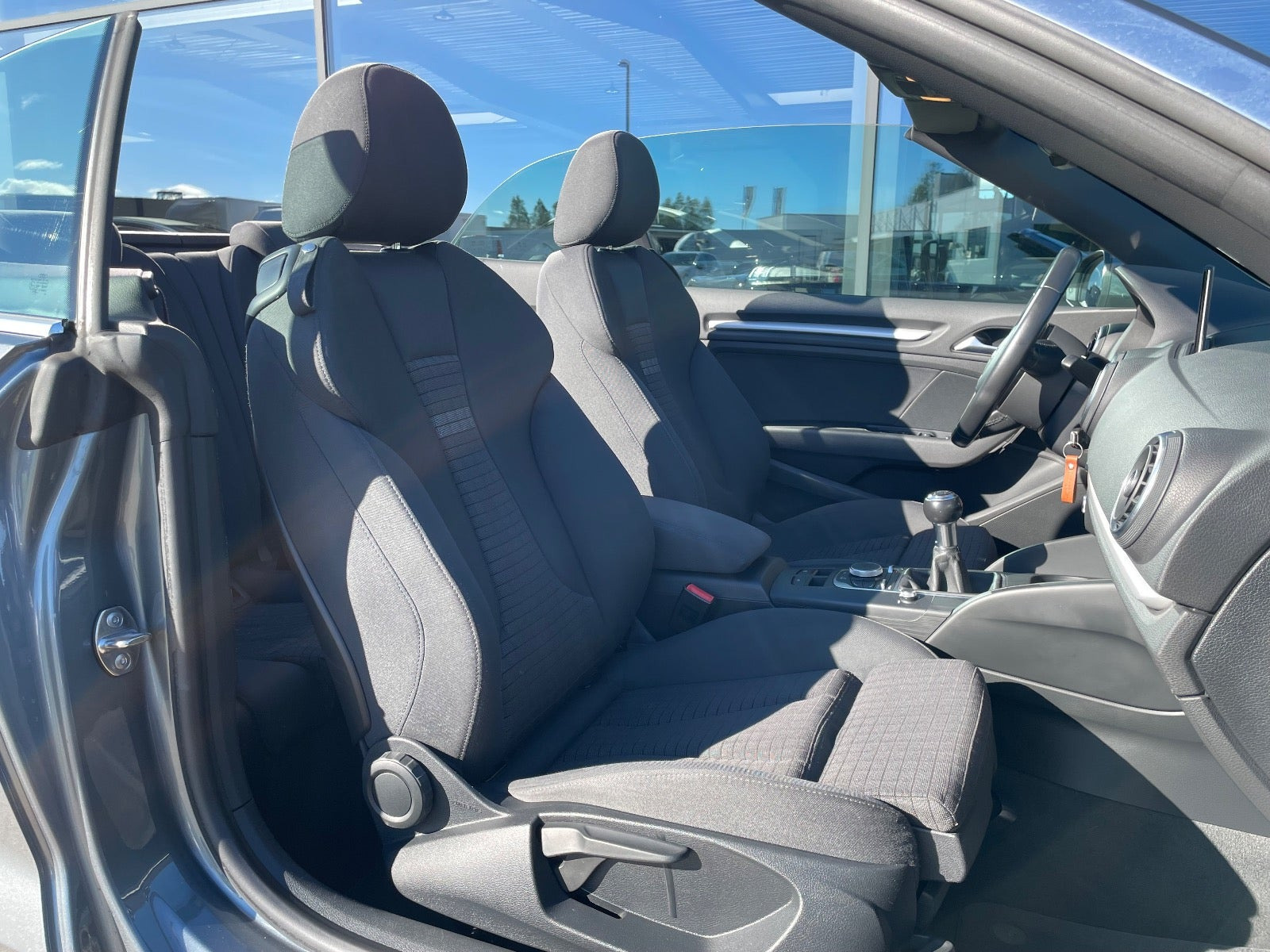 Grå Audi A3 fra 2015