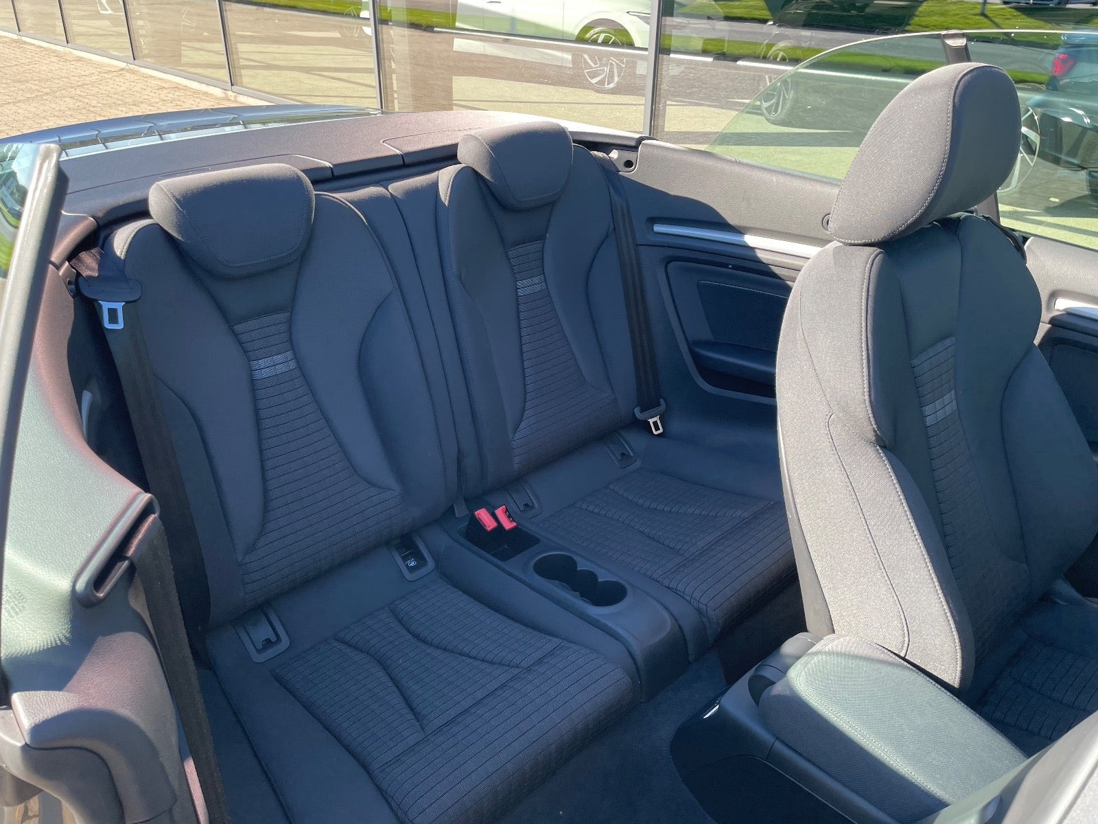 Grå Audi A3 fra 2015