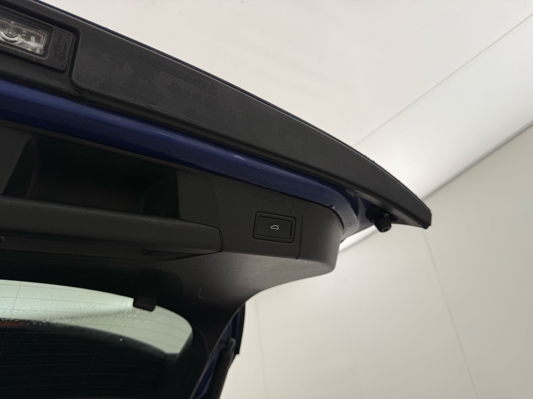 Blå VW ID.4 fra 2023