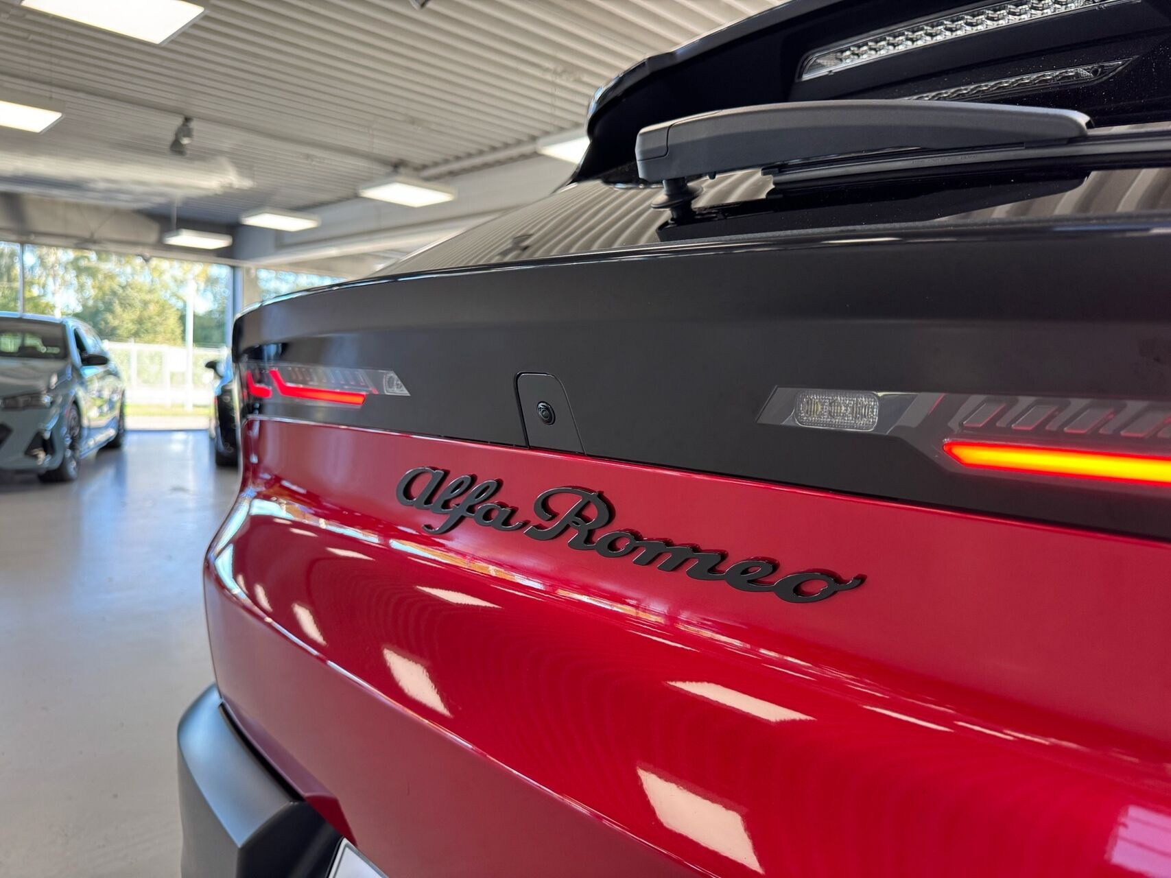 Rød Alfa Romeo Junior fra 2024