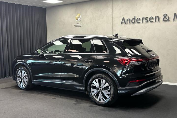 Sort Audi Q4 fra 2023