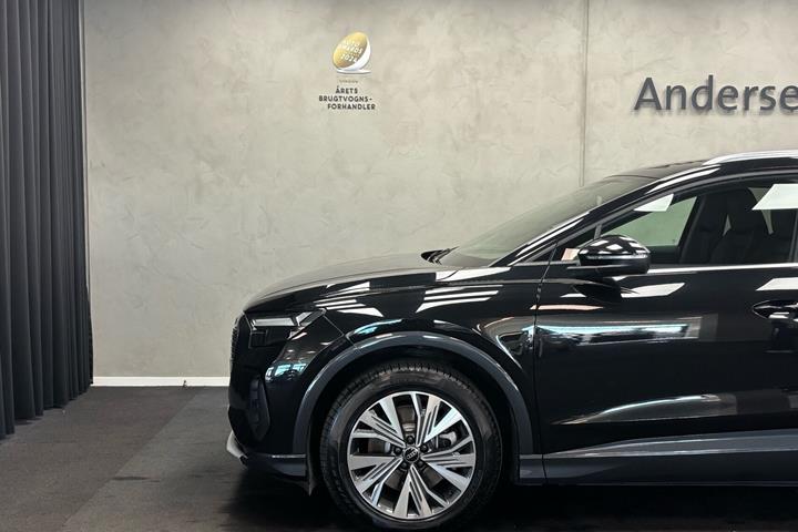 Sort Audi Q4 fra 2023