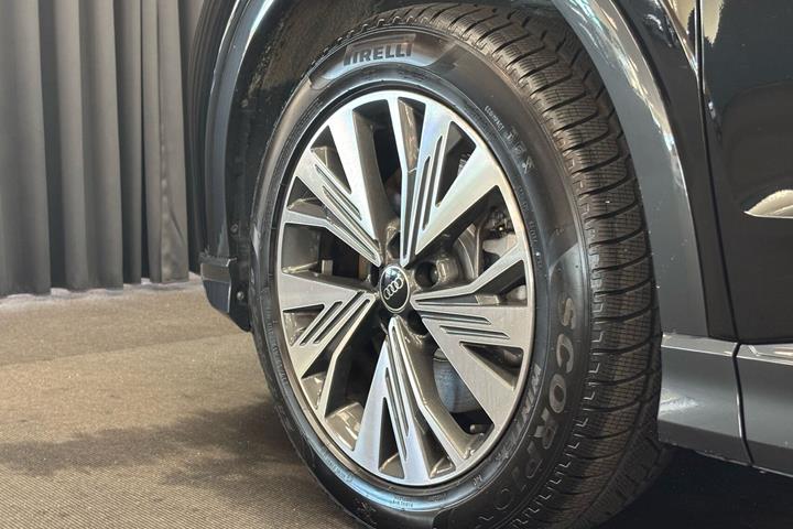Sort Audi Q4 fra 2023
