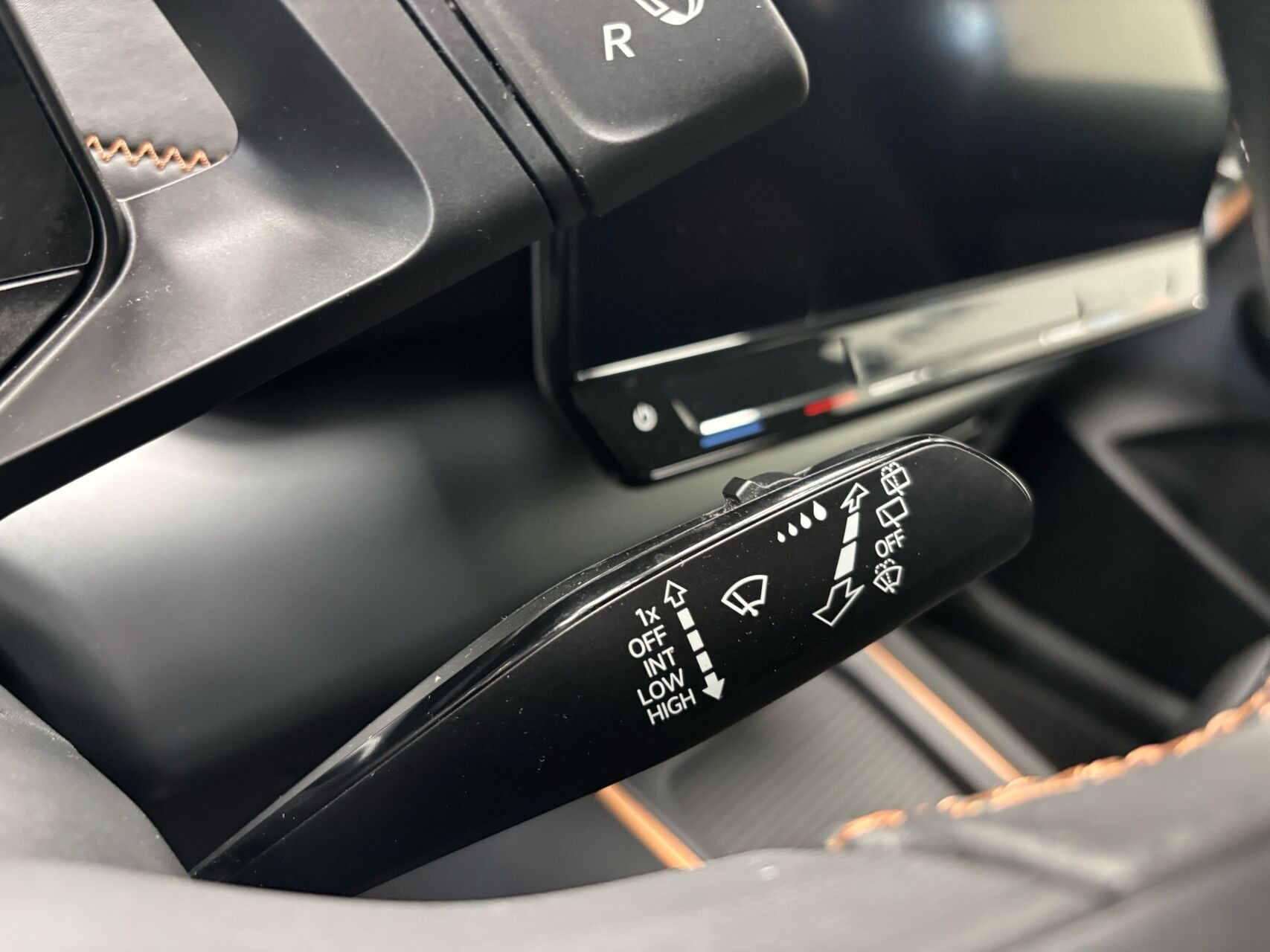 Grå Cupra Born fra 2023