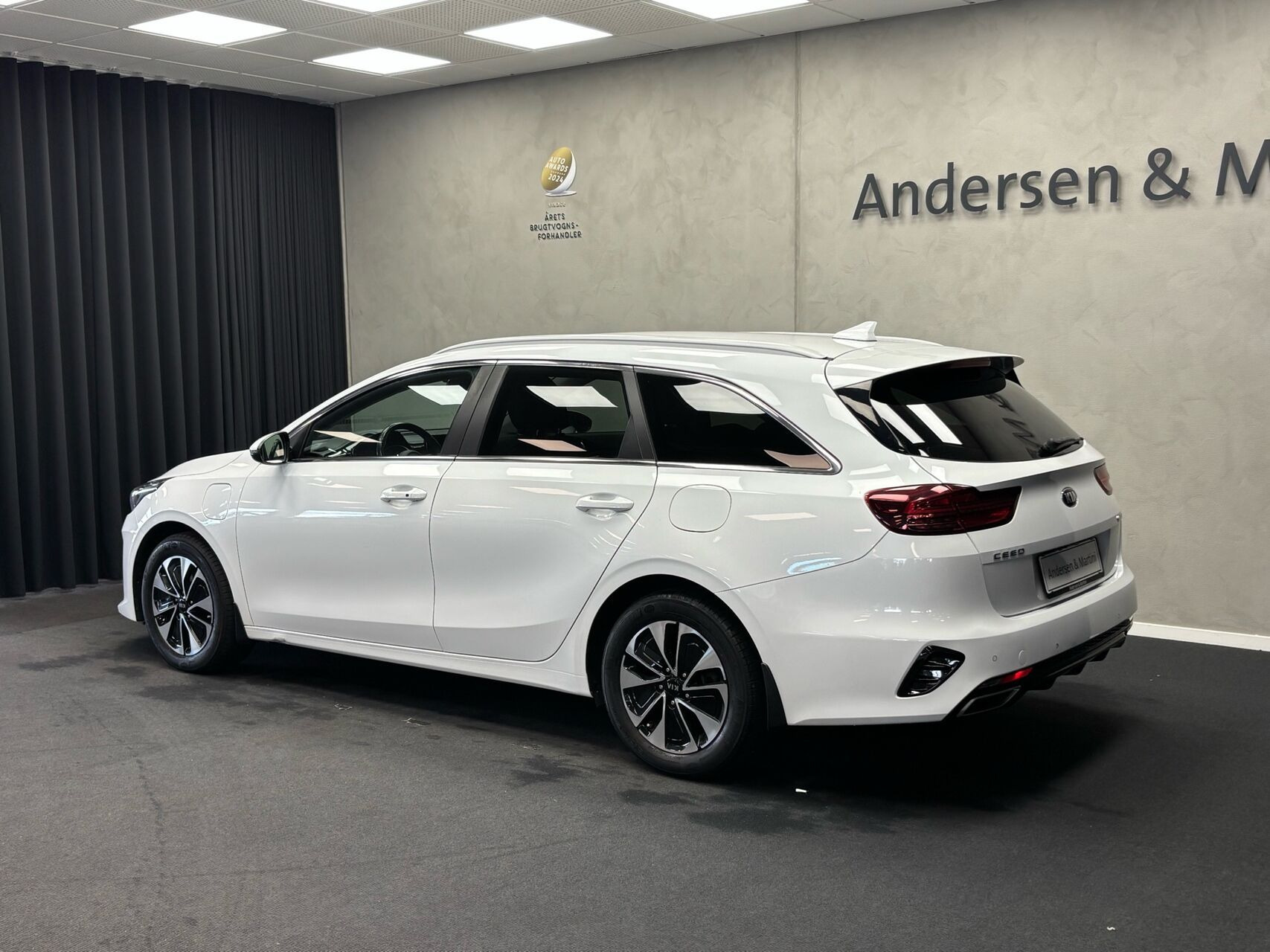 Hvid Kia Ceed fra 2020