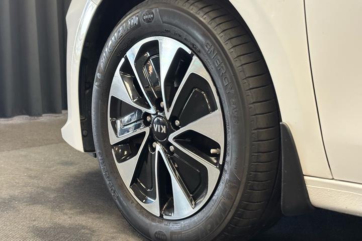 Hvid Kia Ceed fra 2020